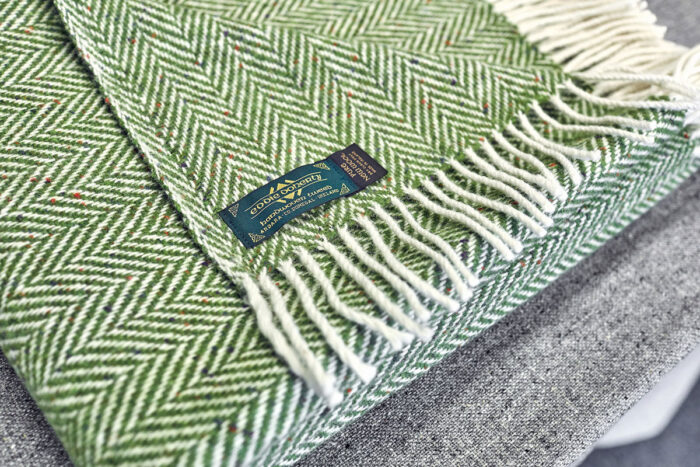 Small Throw (Tassels) - Image 5